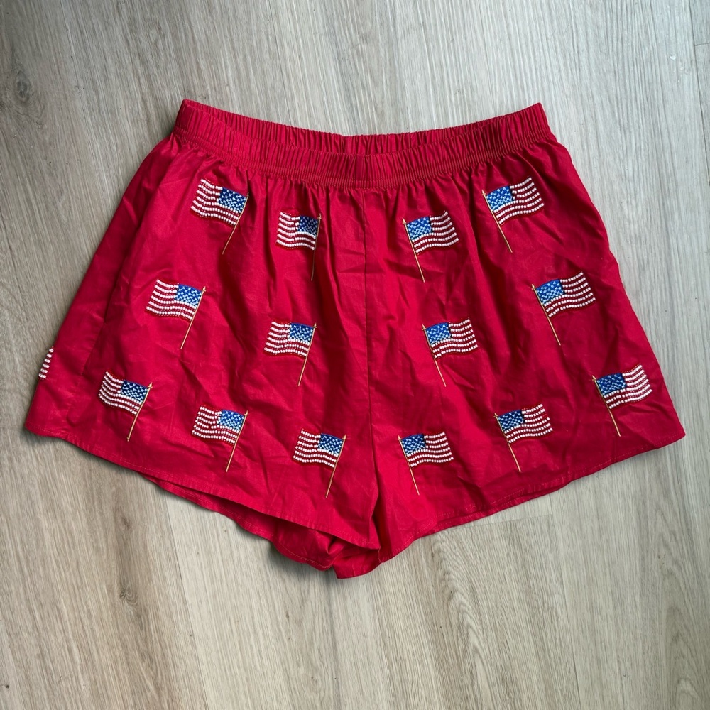 QUEEN OF SPARKLES beaded American flag short Sz S Red Cotton Poplin - Picture 2 of 4